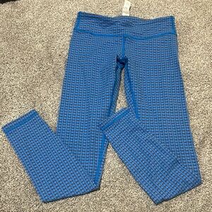Ivivva by Lululemon Girls blue patterned‎ leggings size 10